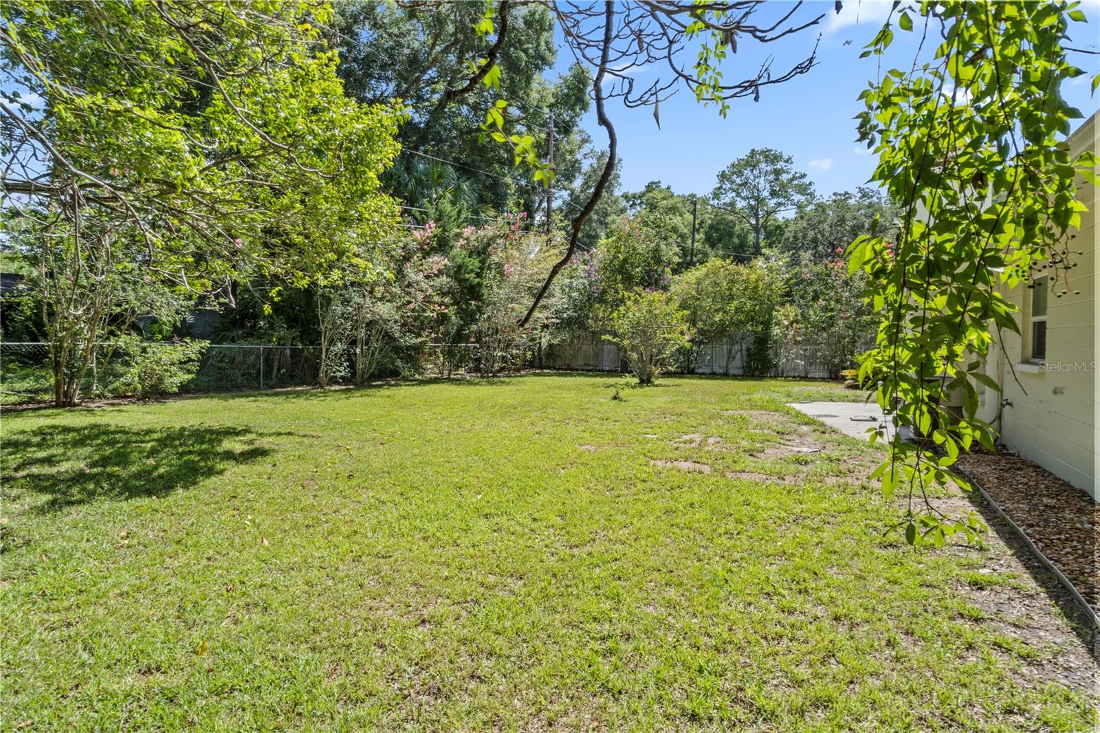 Image 19 of 20 For 3820 15th Avenue