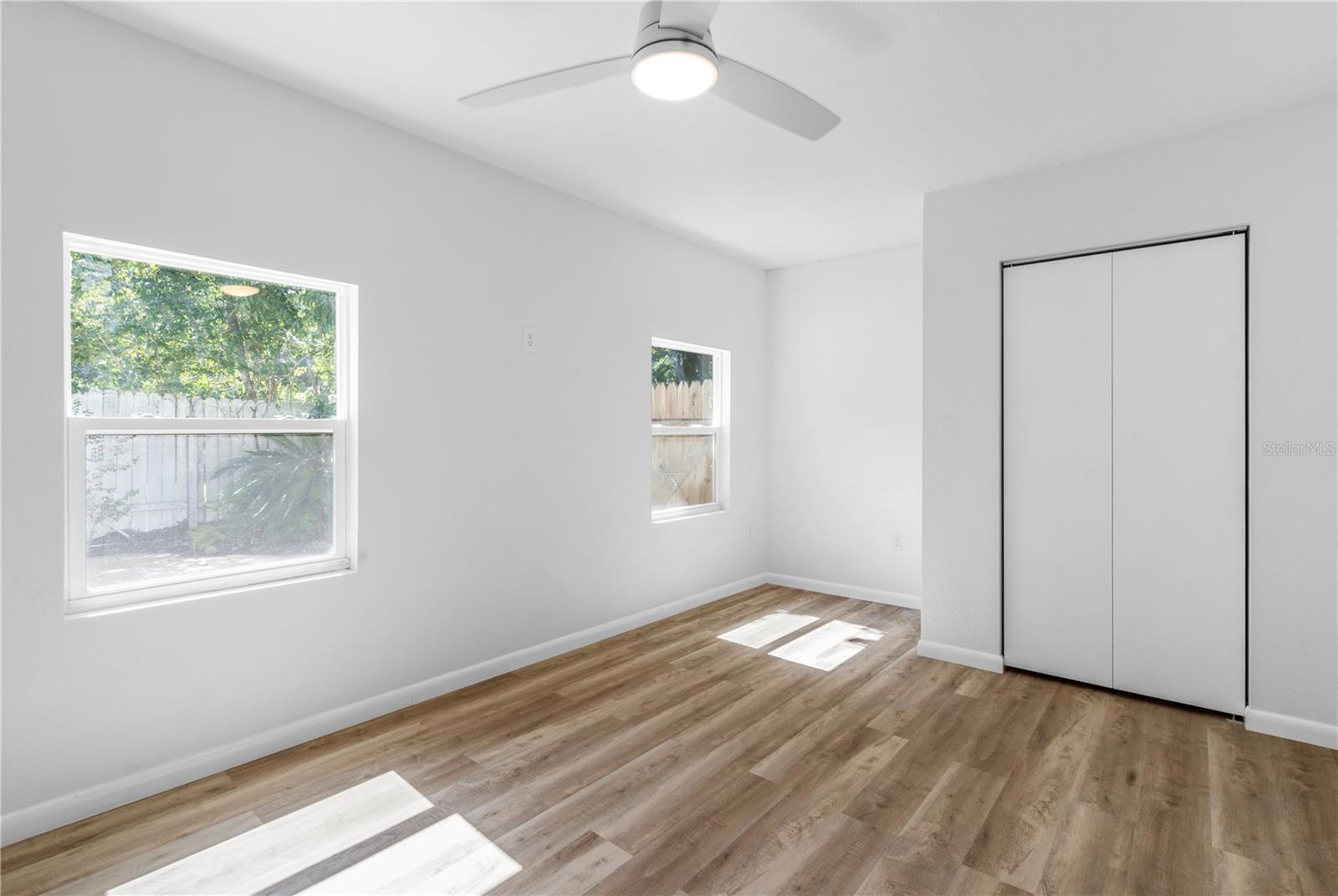 Image 7 of 20 For 3820 15th Avenue