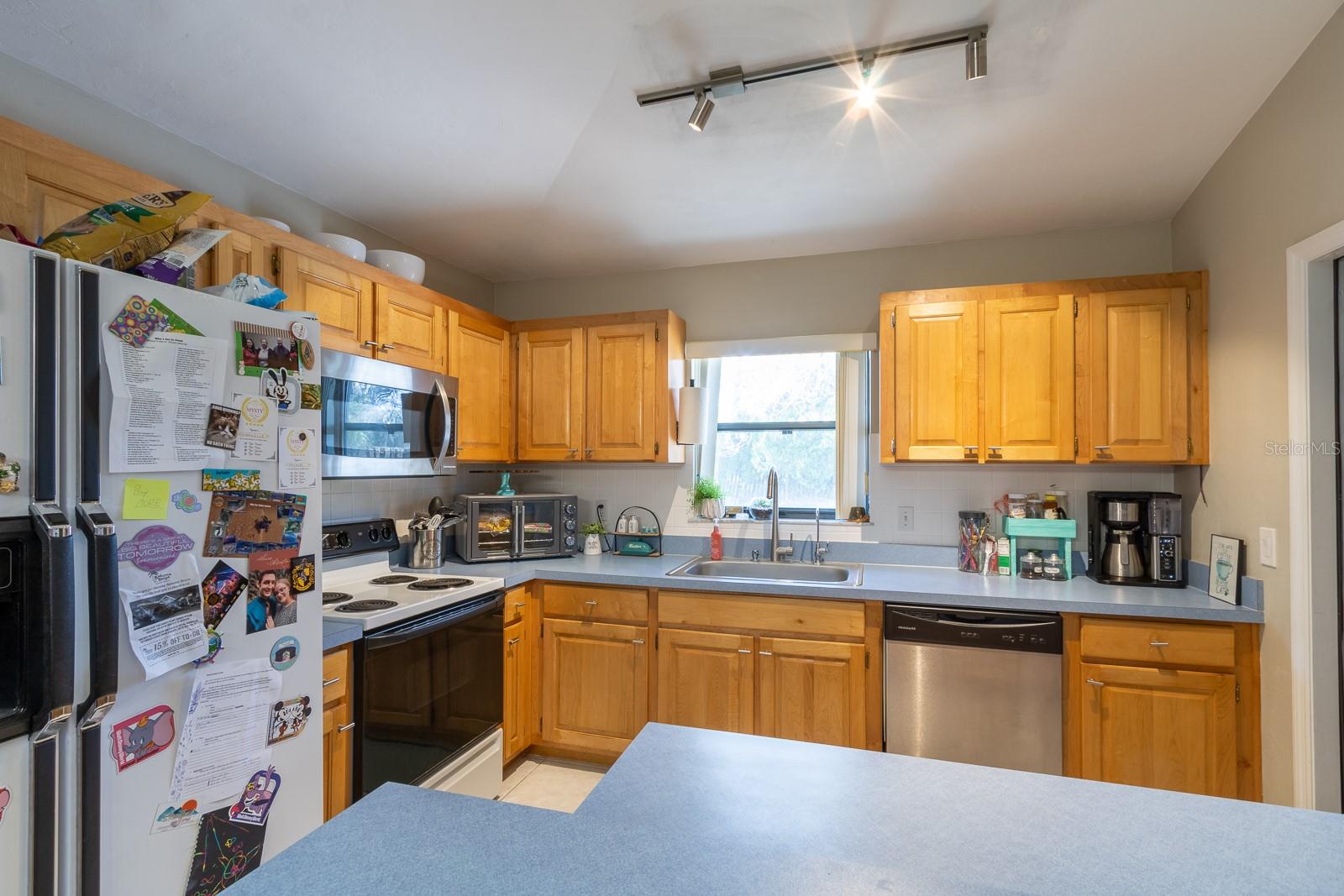Image 11 of 32 For 6142 111th Place