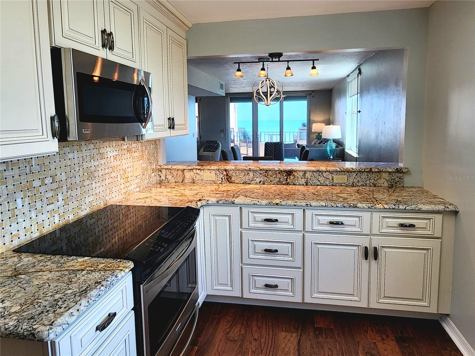 Image 6 of 17 For 3370 Ocean Shore Boulevard 5020