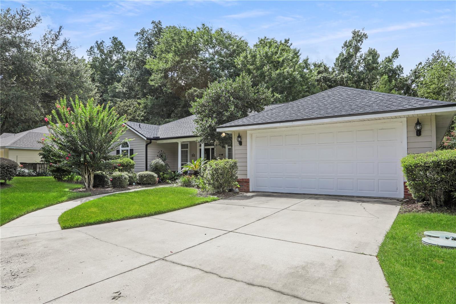 Image 2 of 40 For 7277 White Oaks Road