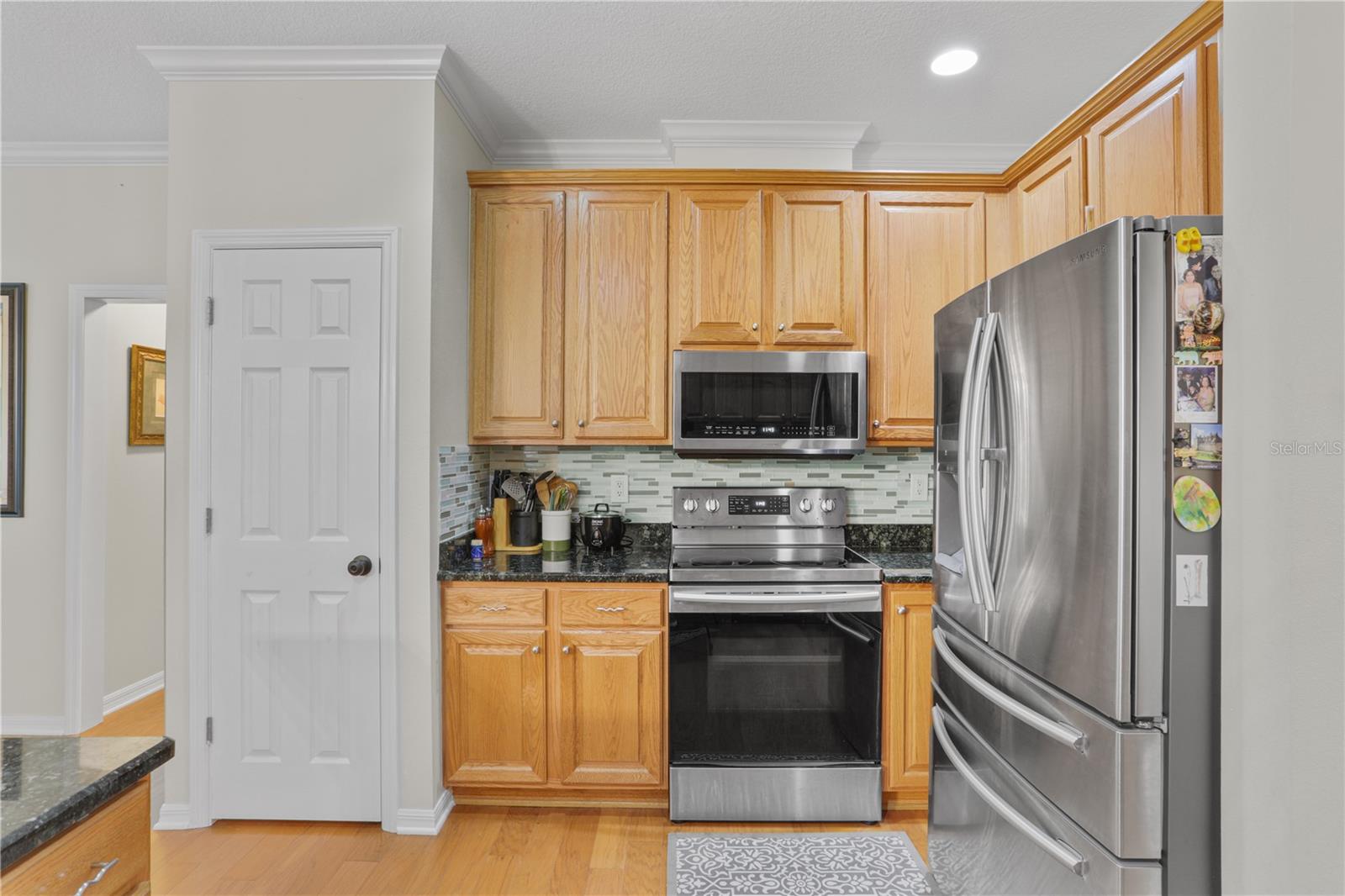 Image 6 of 40 For 7277 White Oaks Road