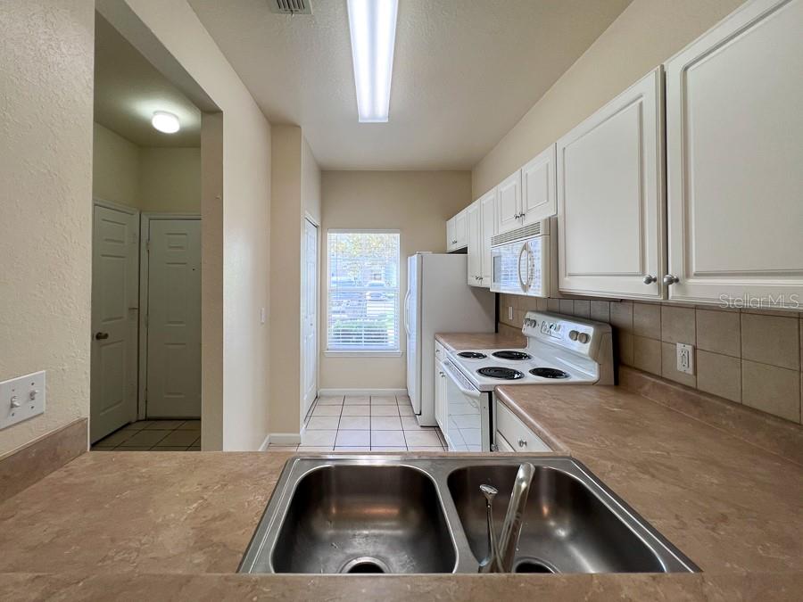 Image 4 of 29 For 4886 46th Place 106