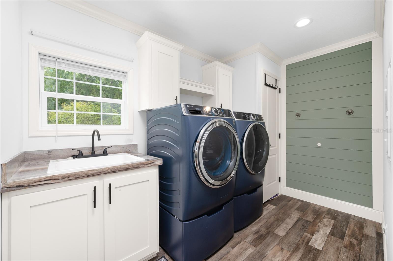 Image 28 of 78 For 3616 & 3622 178th Terrace