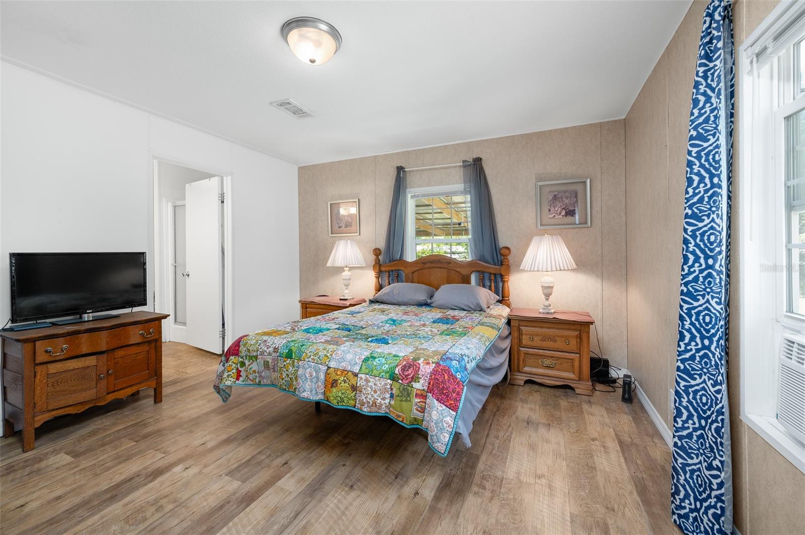 Image 56 of 78 For 3616 & 3622 178th Terrace