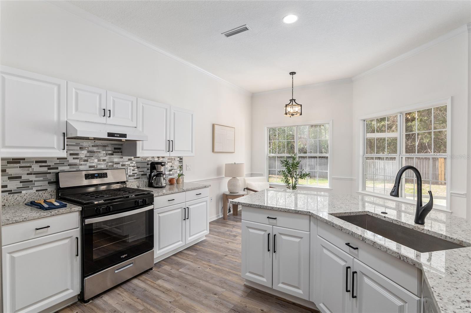 Image 17 of 40 For 6930 86th Terrace