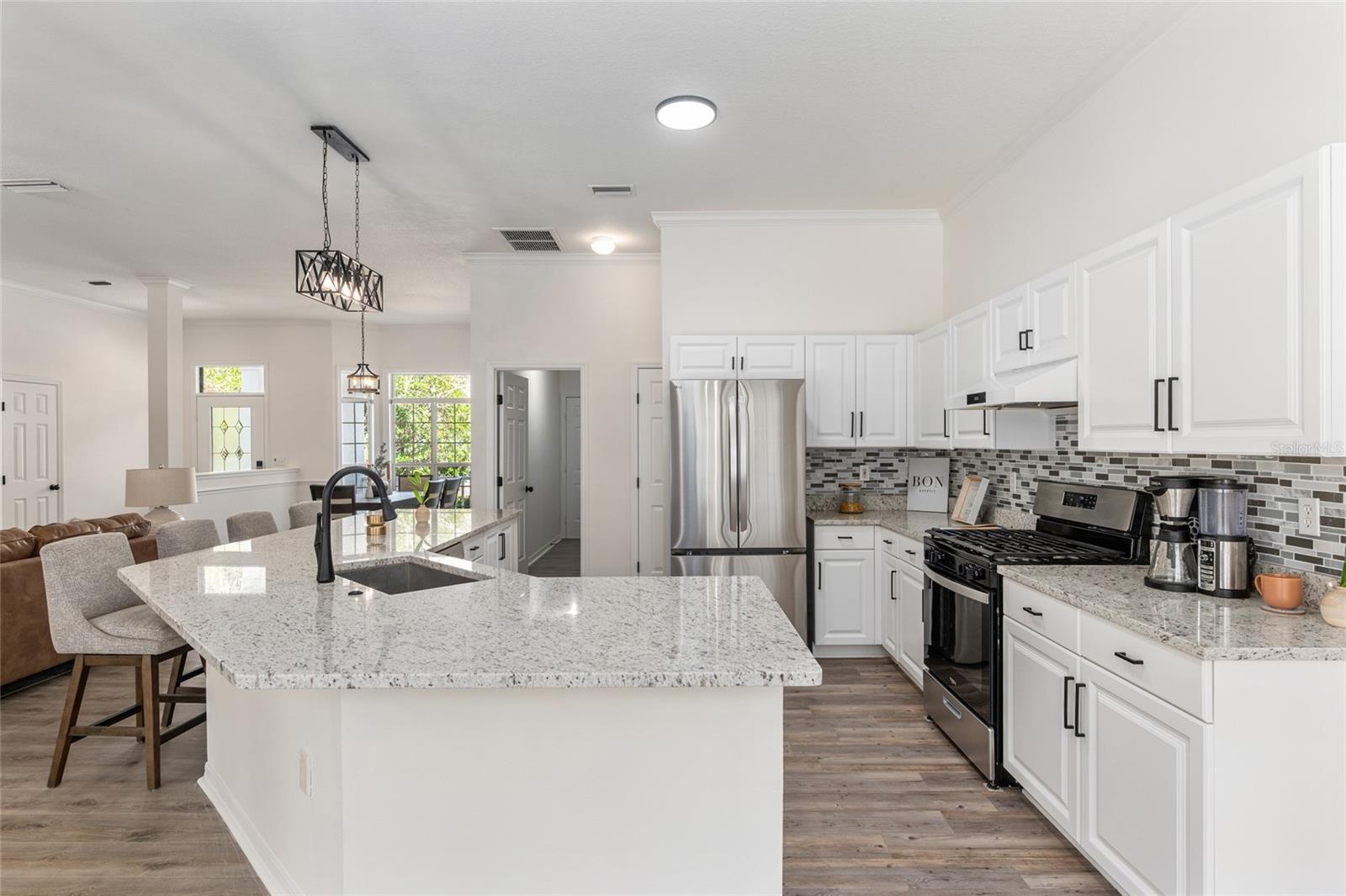 Image 3 of 40 For 6930 86th Terrace
