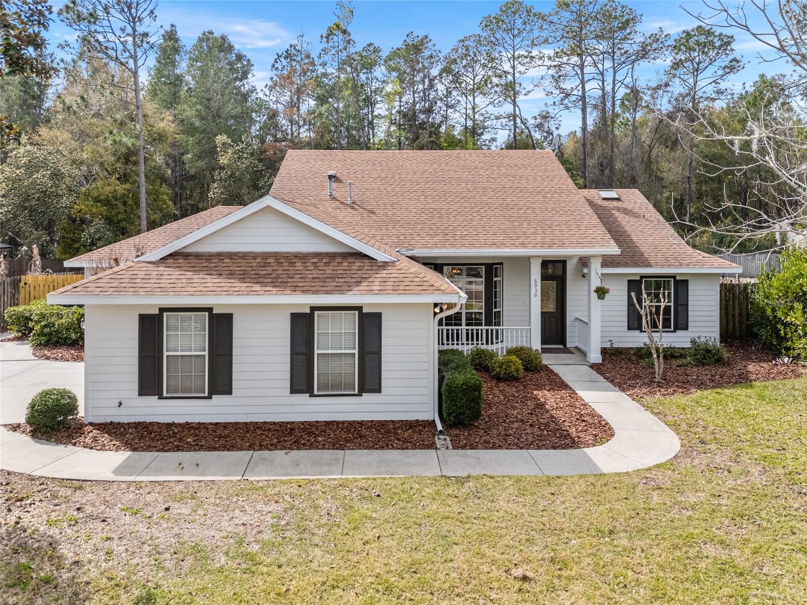 Image 6 of 40 For 6930 86th Terrace