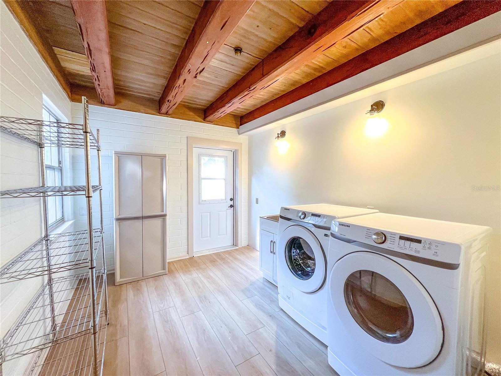 Image 15 of 17 For 215 16th Avenue