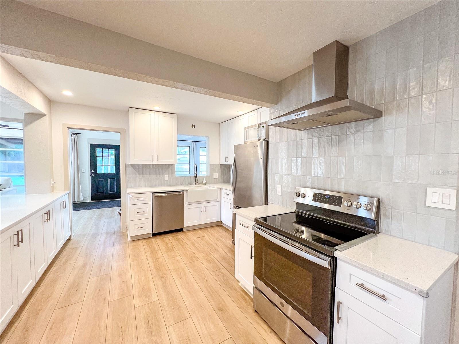 Image 4 of 17 For 215 16th Avenue