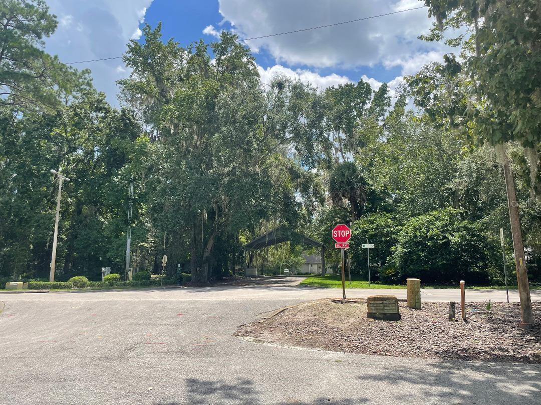 Image 33 of 60 For 345 48th Boulevard 345