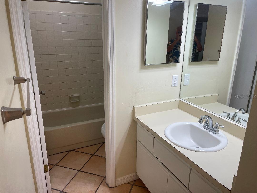 Image 7 of 60 For 345 48th Boulevard 345
