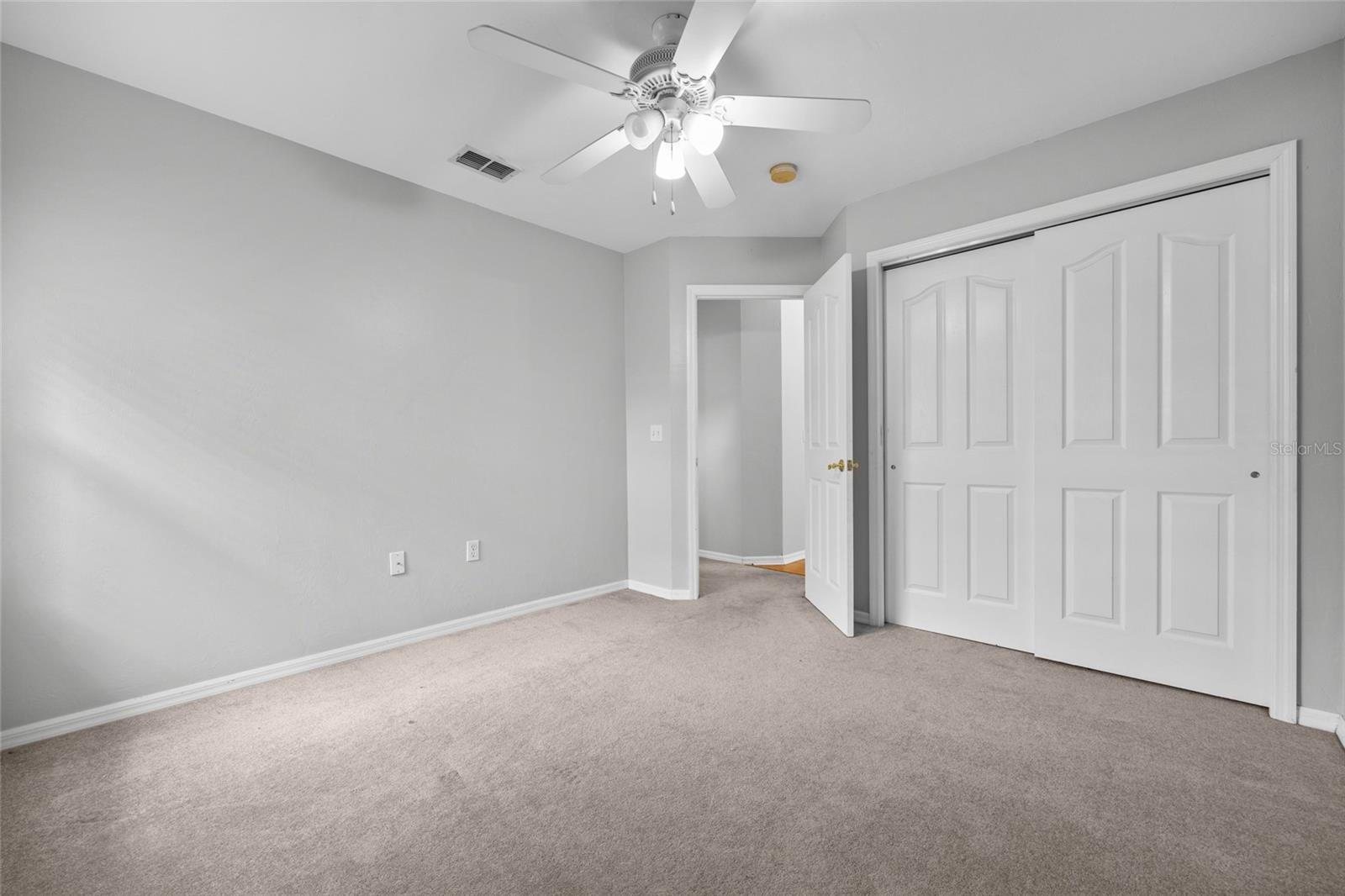 Image 19 of 33 For 10416 10th Lane