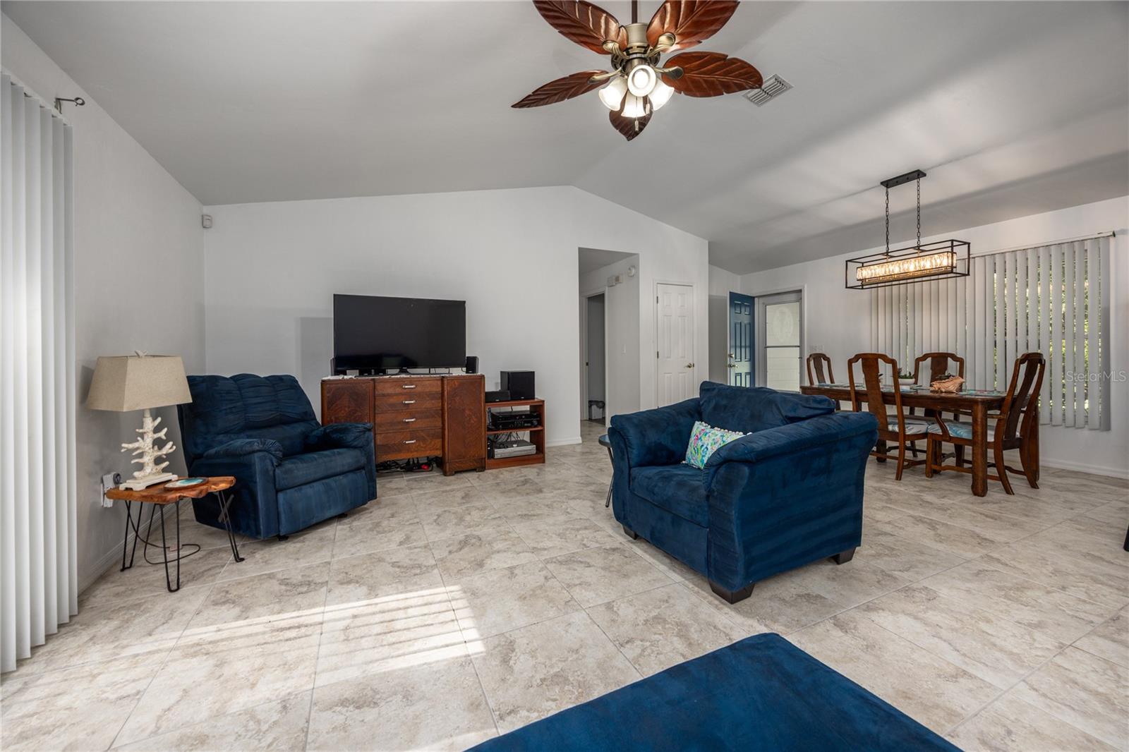 Image 11 of 45 For 23717 194th Drive