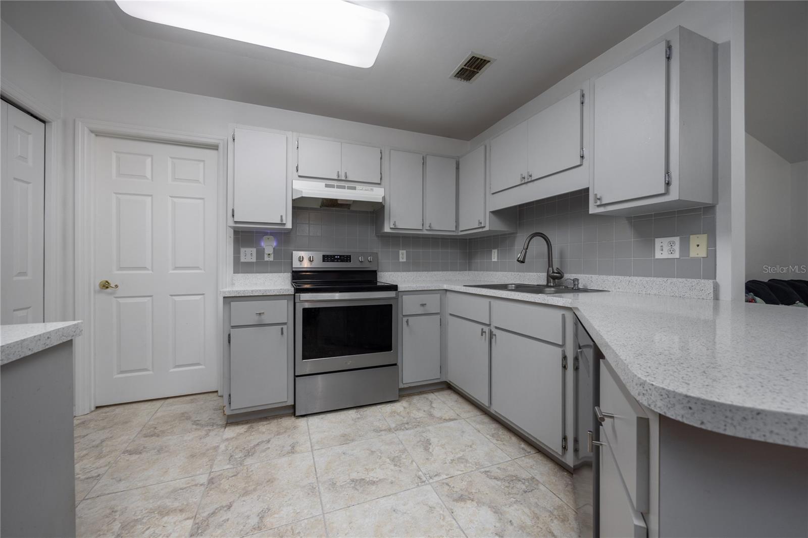 Image 15 of 45 For 23717 194th Drive