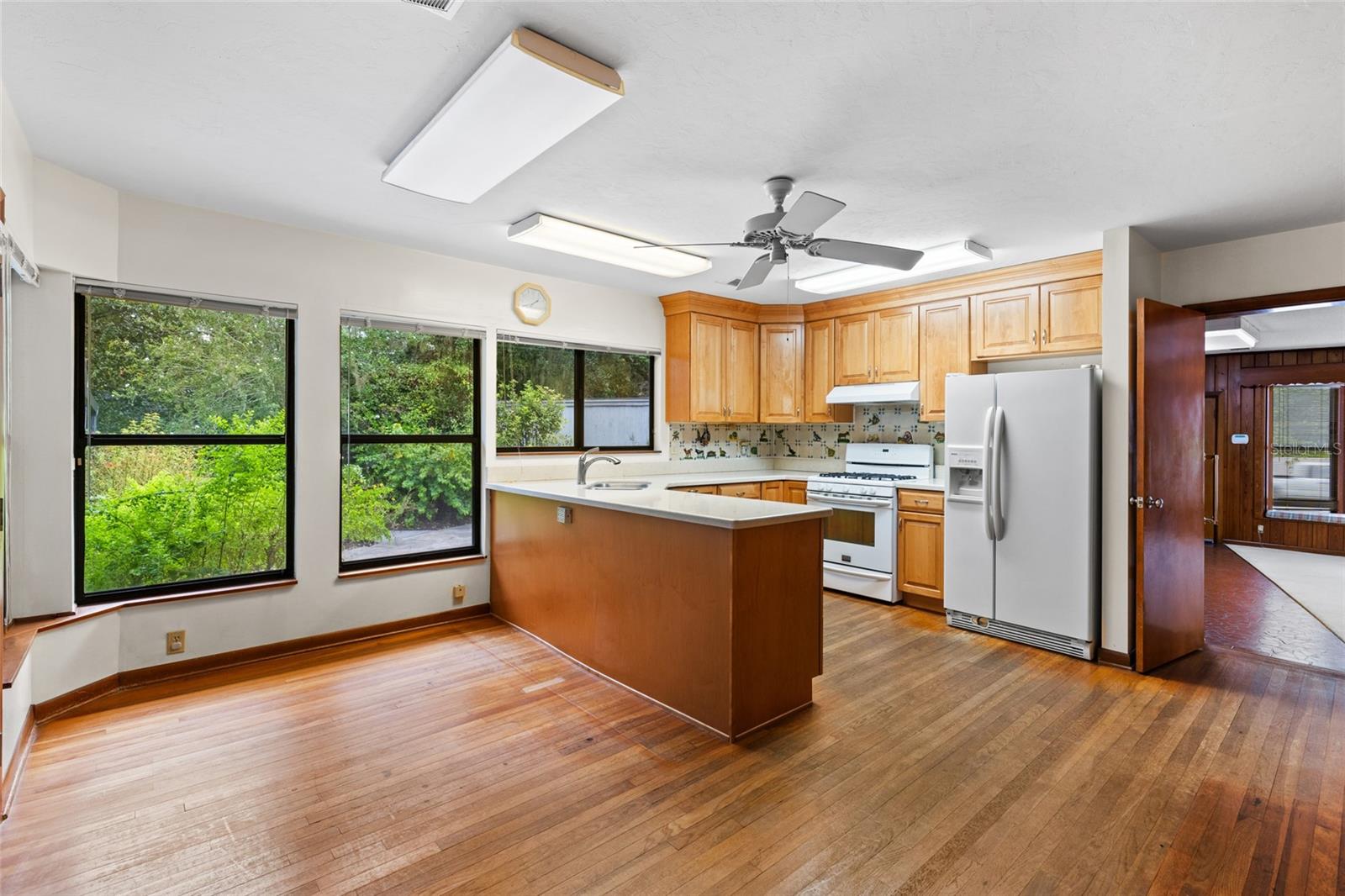 Image 11 of 48 For 1520 25th Terrace