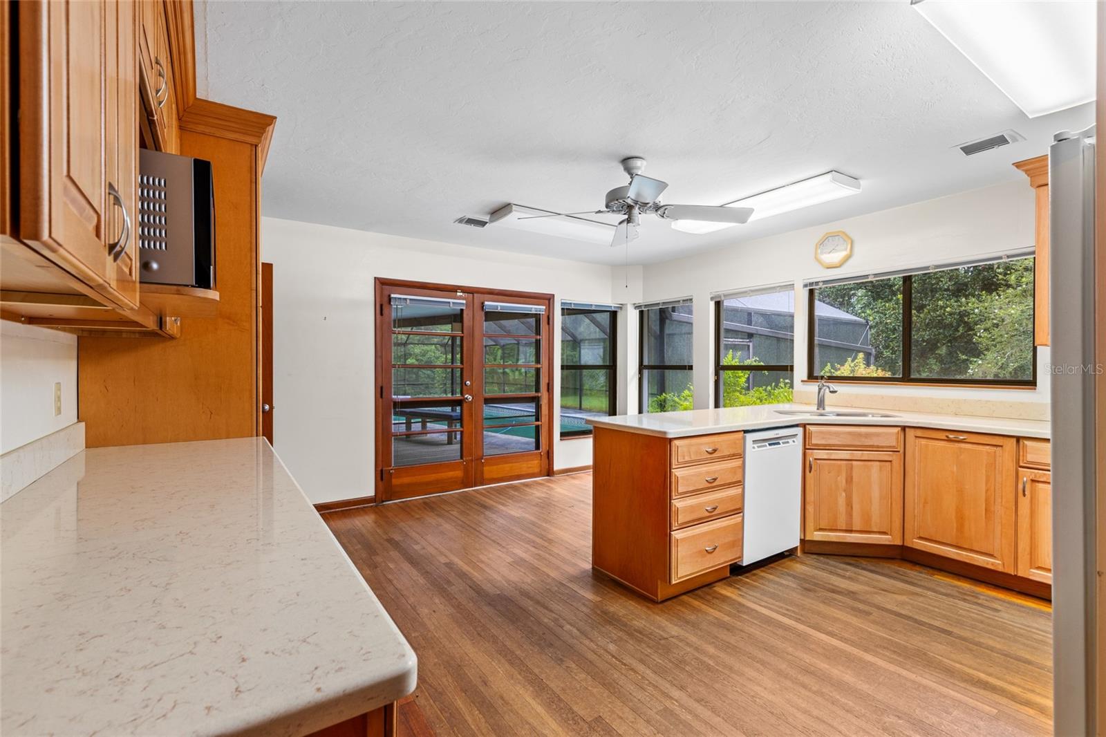 Image 15 of 48 For 1520 25th Terrace