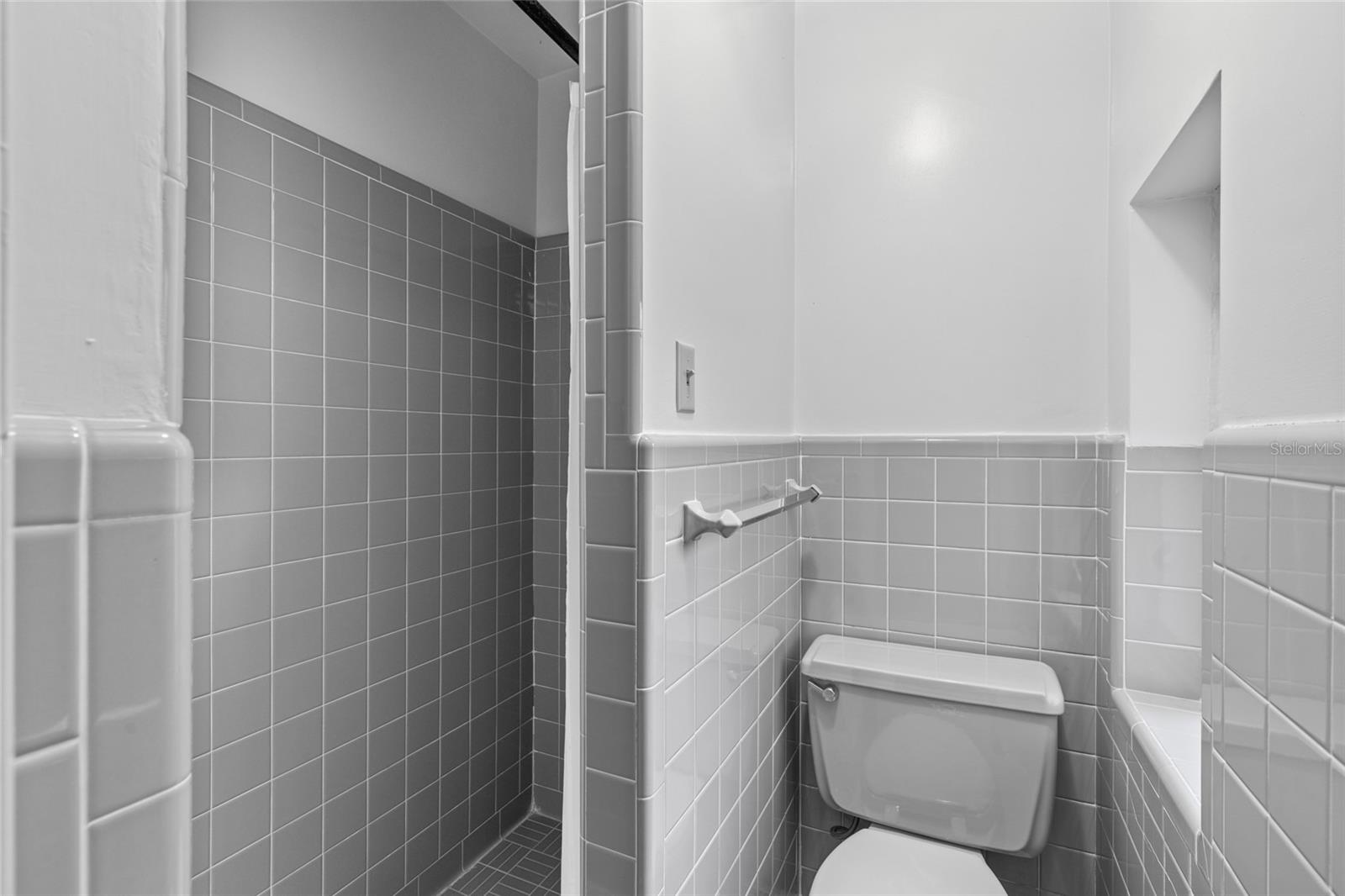 Image 28 of 48 For 1520 25th Terrace