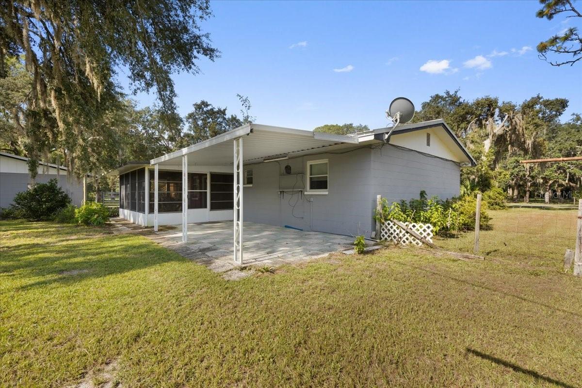 Image 28 of 44 For 11731 78th Terrace