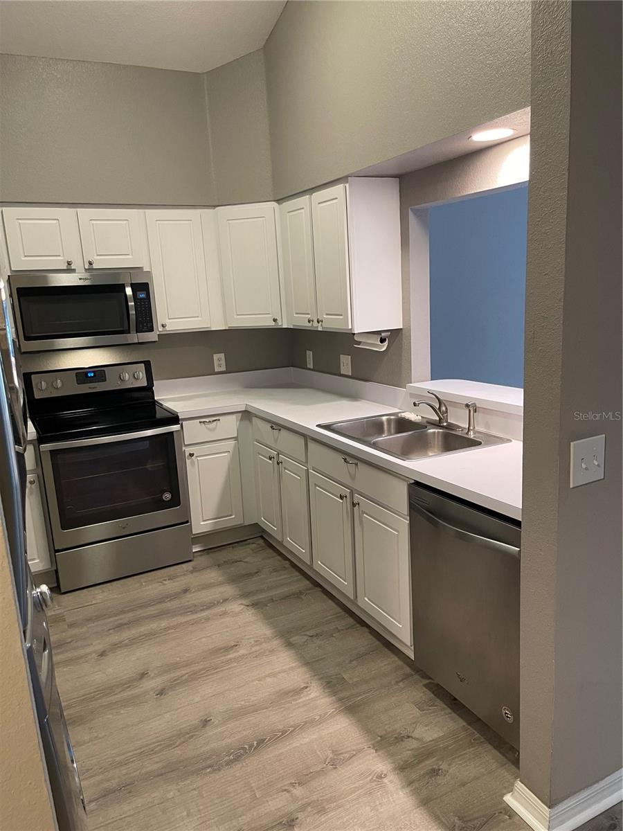 Image 7 of 16 For 4941 91st Terrace N303