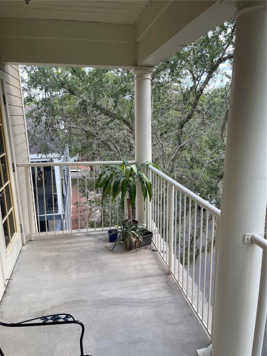 Image 8 of 16 For 4941 91st Terrace N303