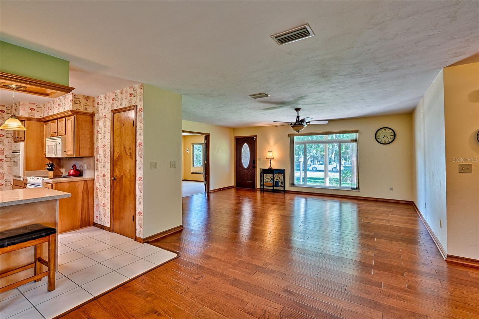 Image 7 of 34 For 746 52nd Street
