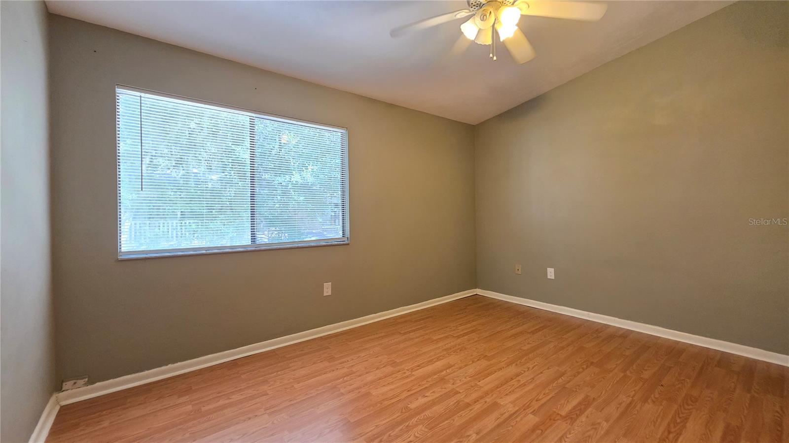 Image 13 of 23 For 2213 Sw 39th Way