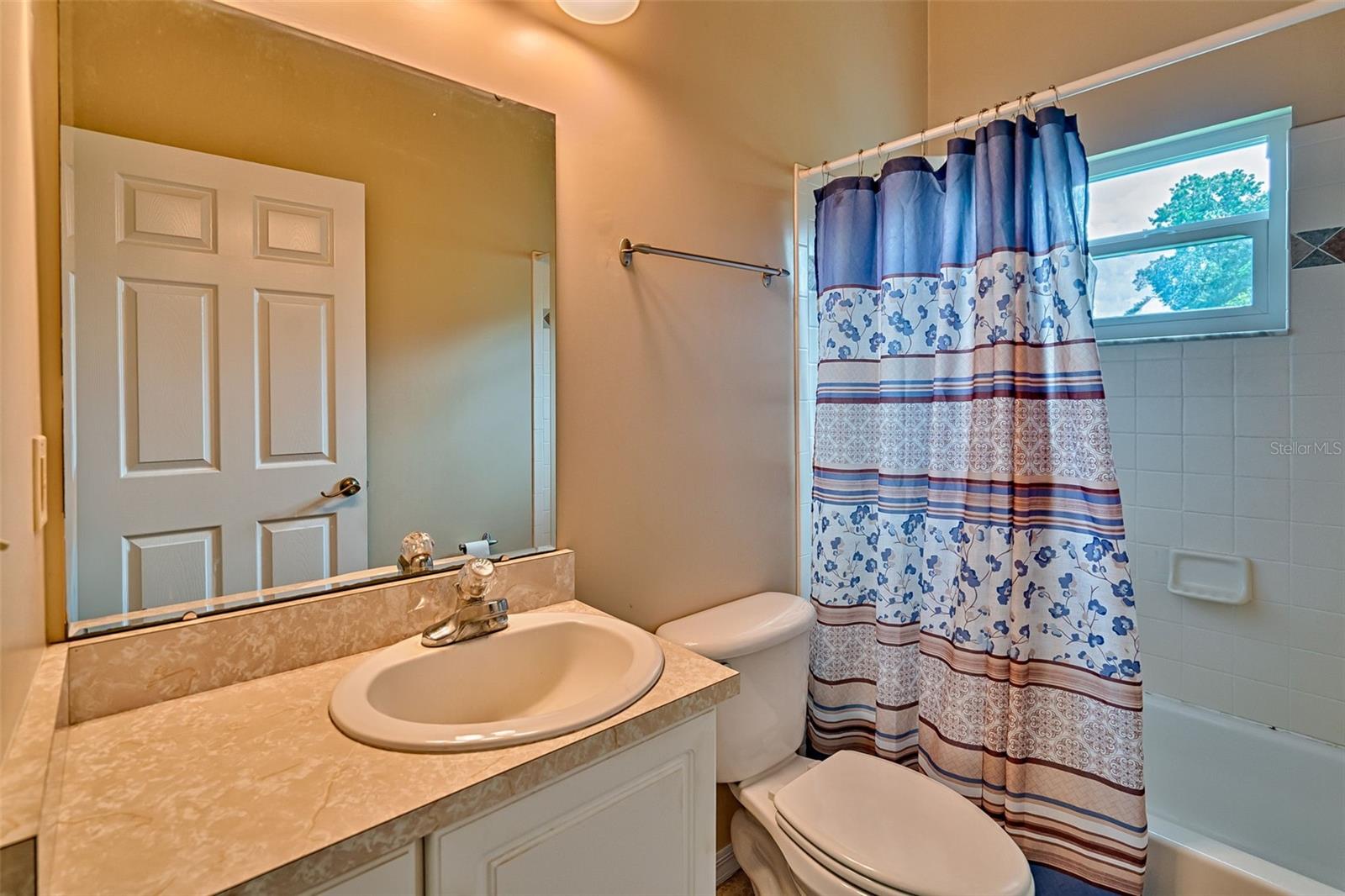 Image 18 of 34 For 10843 60th Terrace