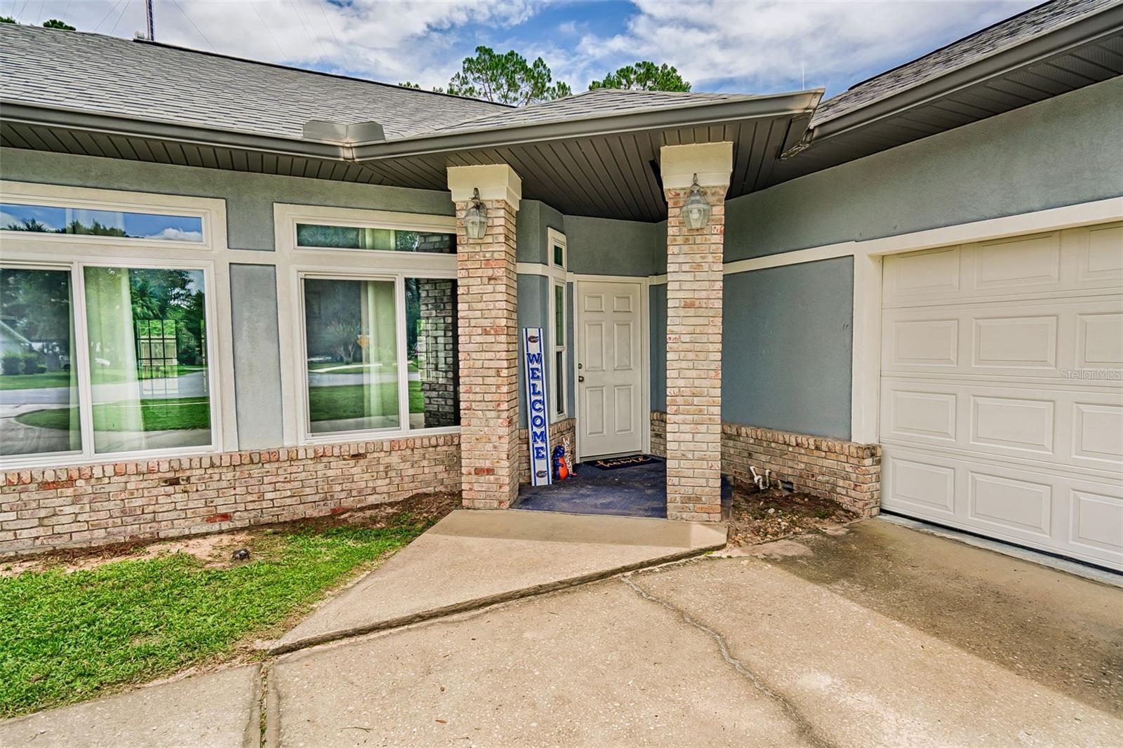 Image 3 of 34 For 10843 60th Terrace