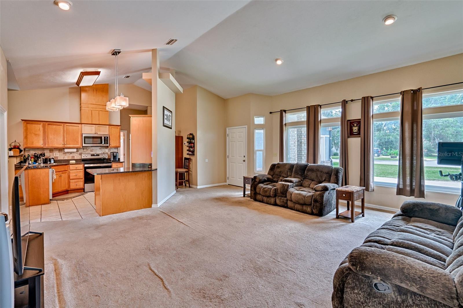 Image 6 of 34 For 10843 60th Terrace