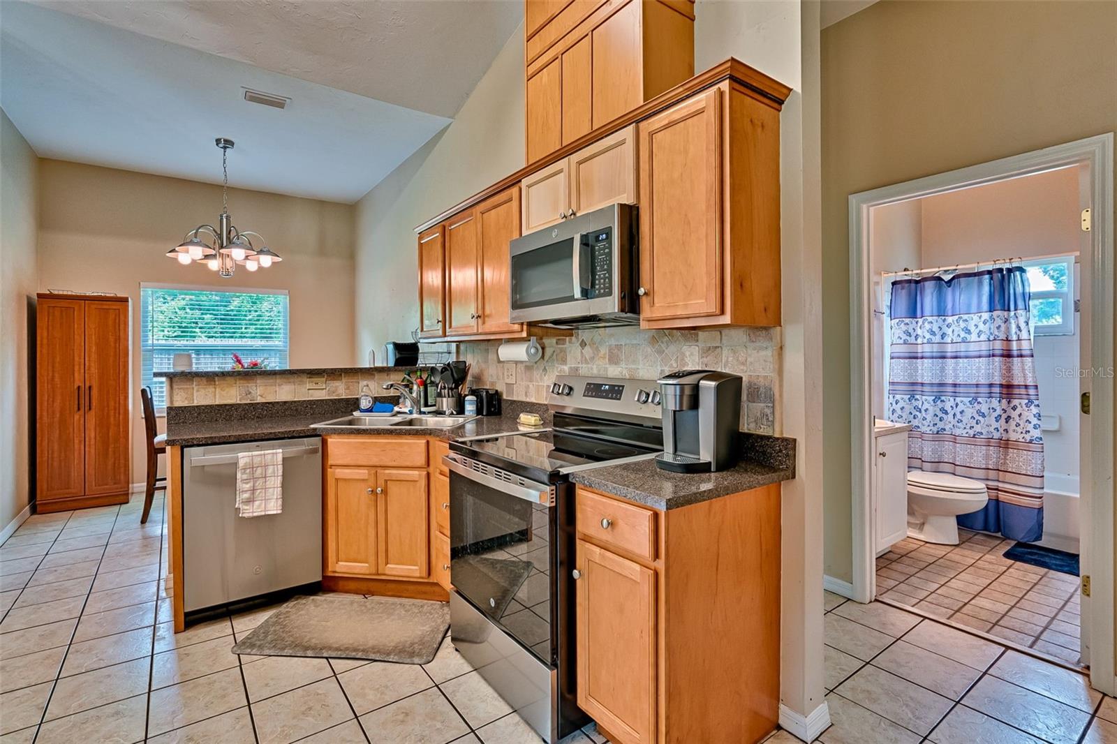 Image 7 of 34 For 10843 60th Terrace