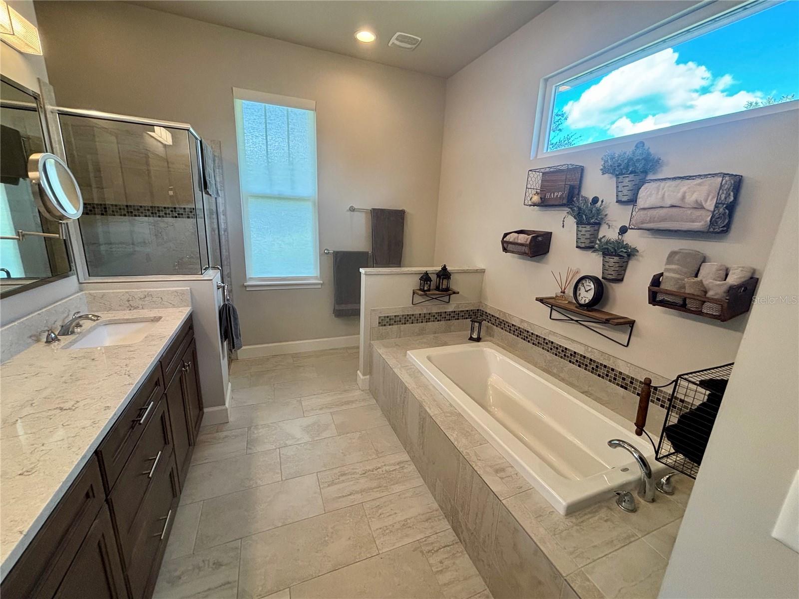 Image 13 of 36 For 16425 204th Street