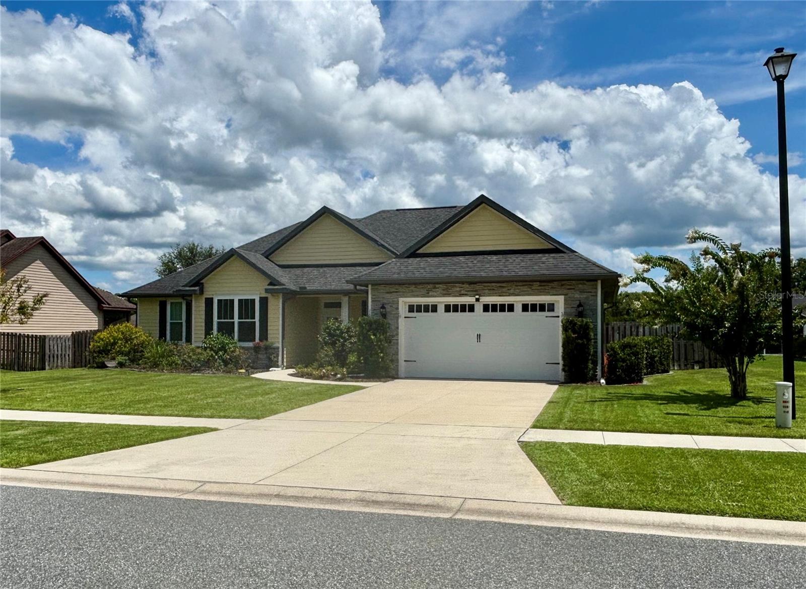 Image 3 of 36 For 16425 204th Street