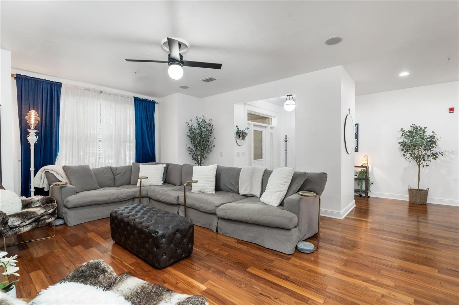Image 6 of 34 For 335 2nd Avenue