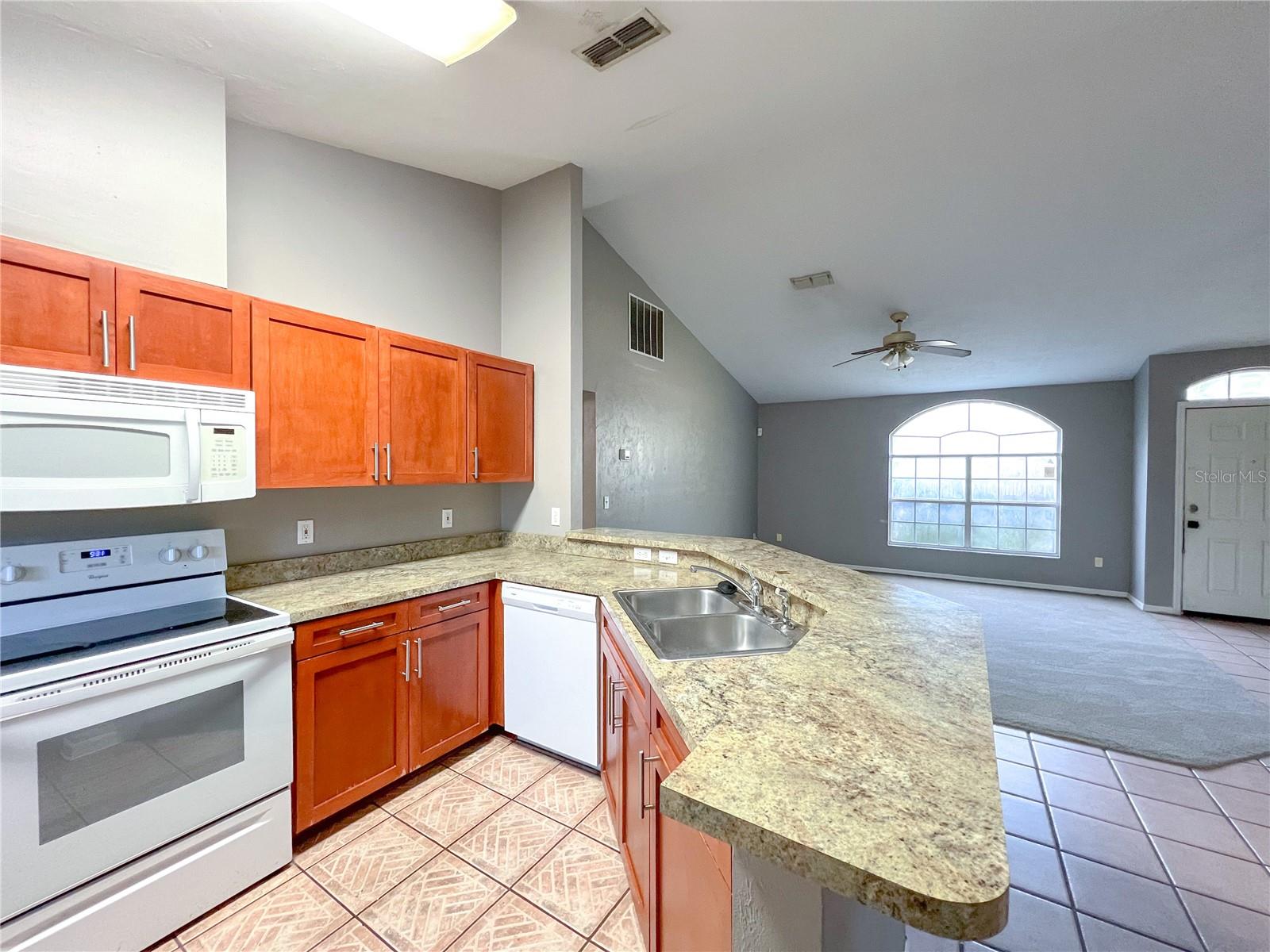 Image 4 of 13 For 2240 41st Lane