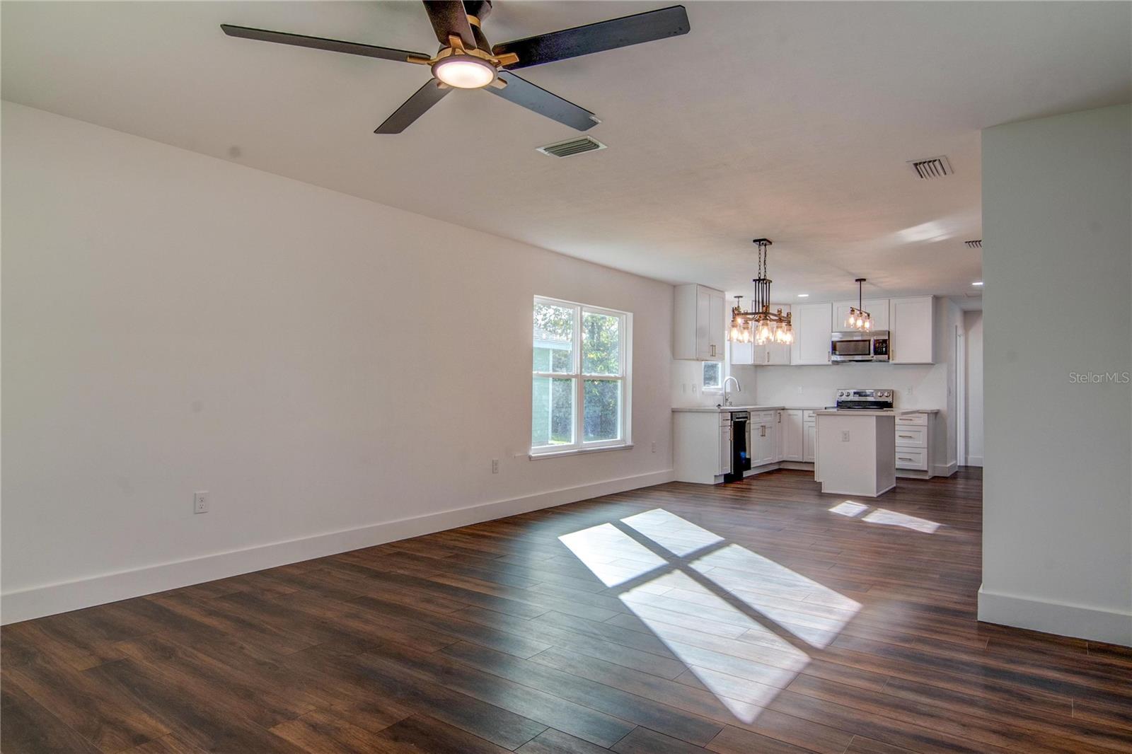 Image 4 of 29 For 15506 134th Terrace