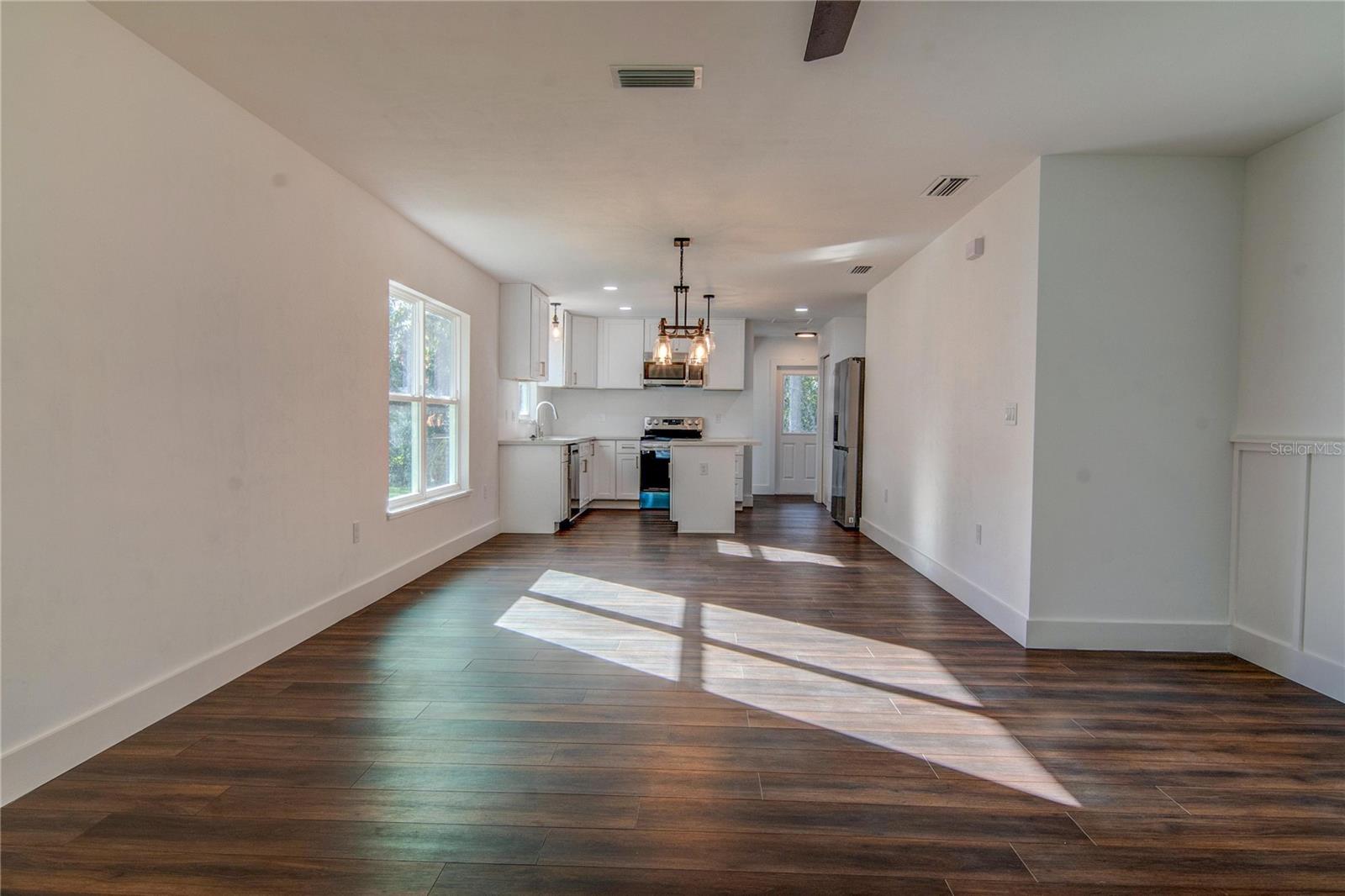 Image 6 of 29 For 15506 134th Terrace