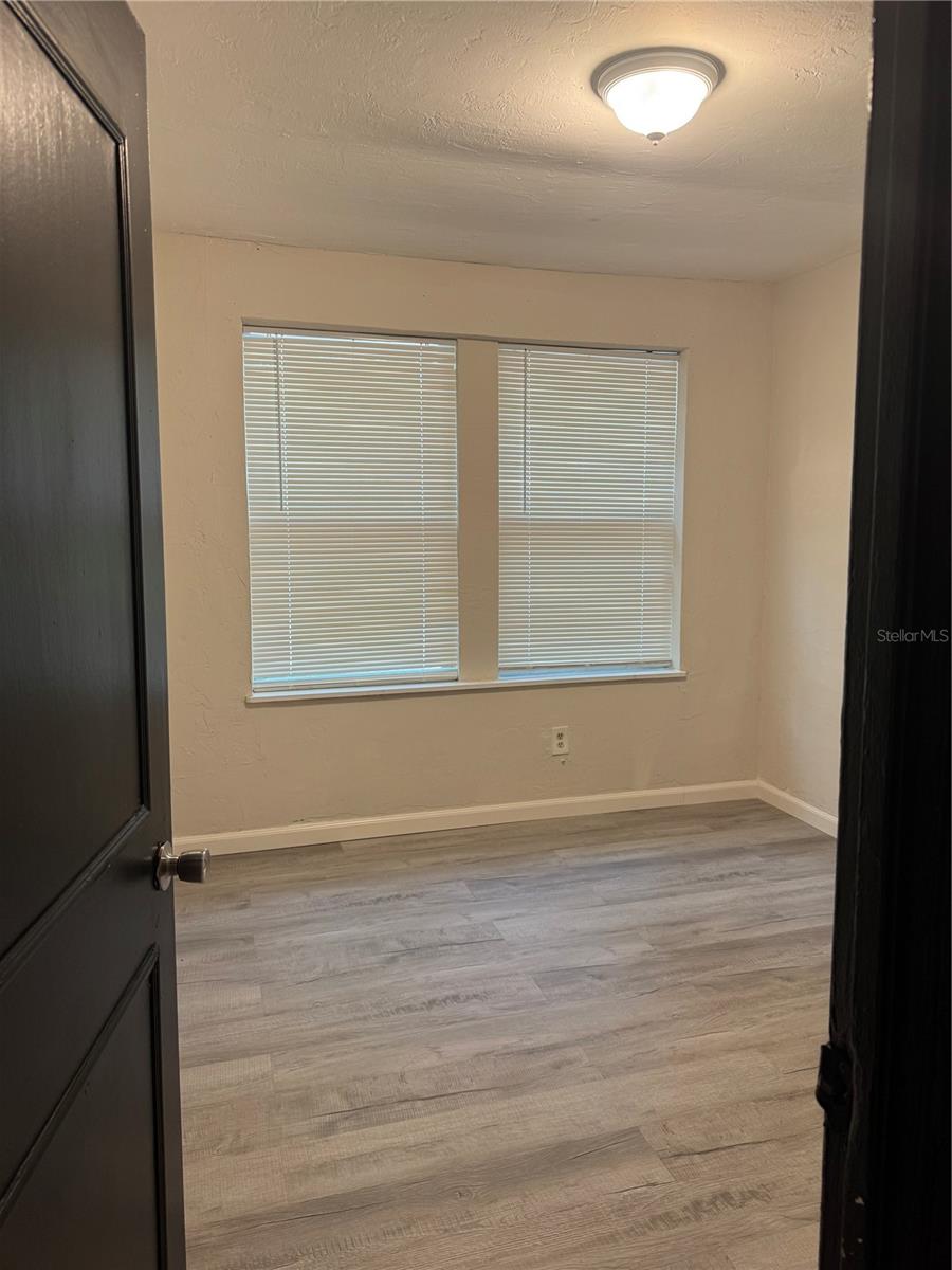 Image 7 of 20 For 1623 16th Way