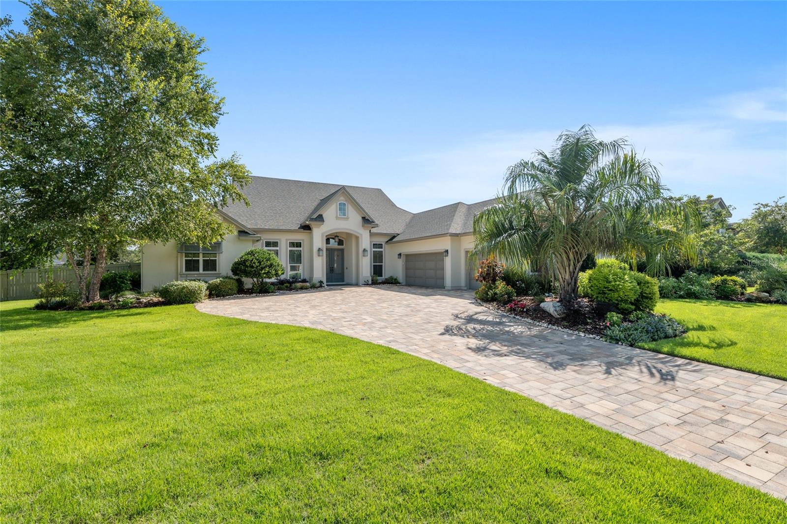 Image 2 of 90 For 3101 106 Street