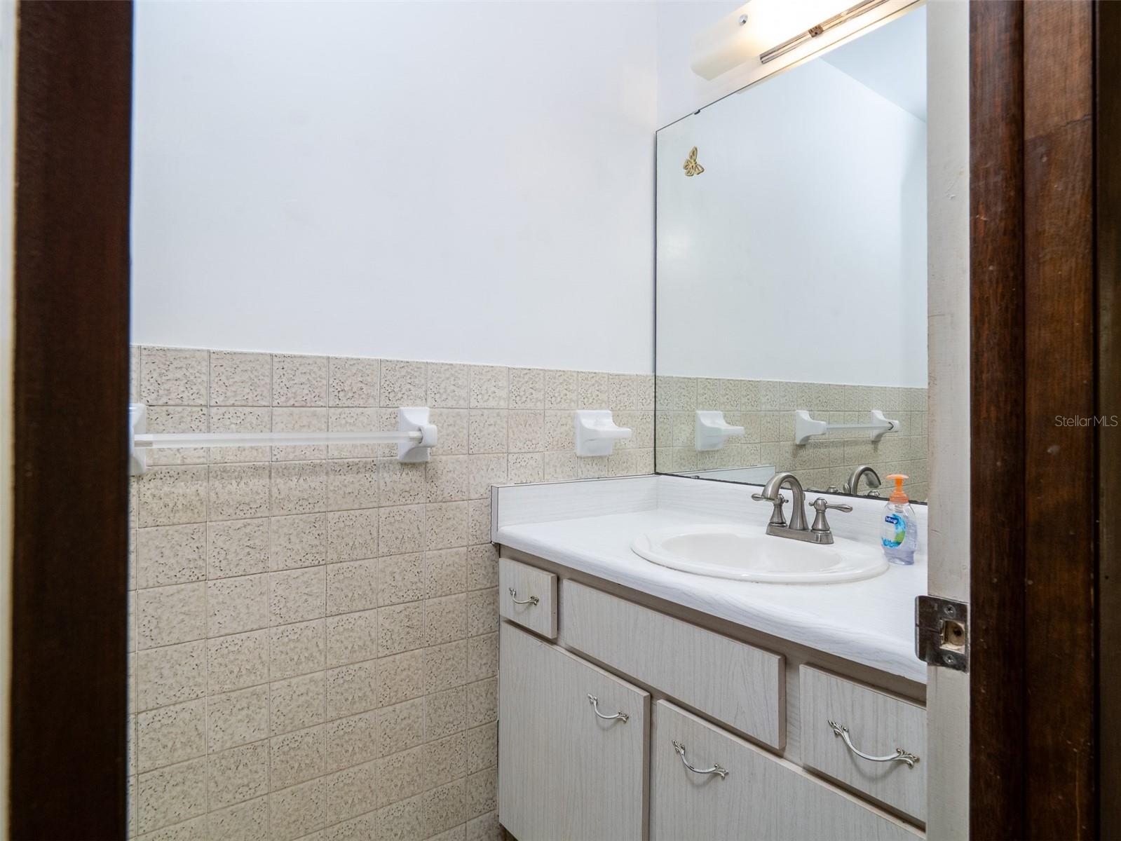 Image 13 of 33 For 3415 27th Terrace