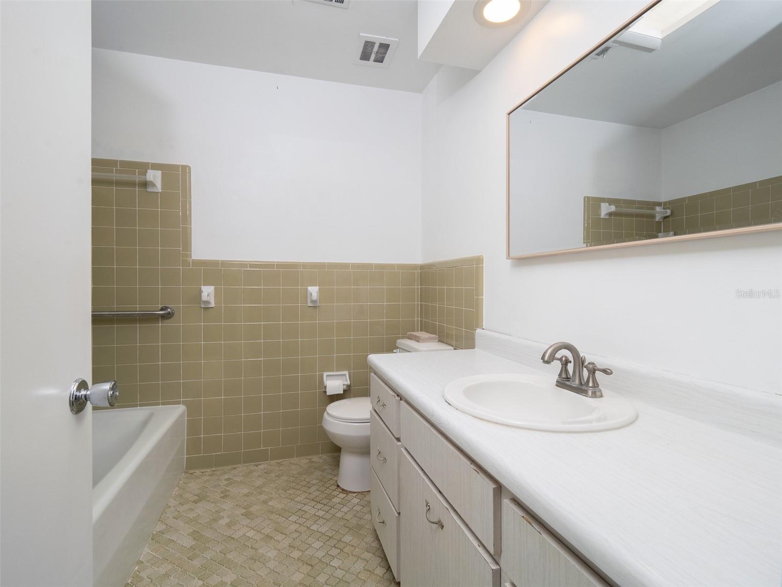 Image 22 of 33 For 3415 27th Terrace