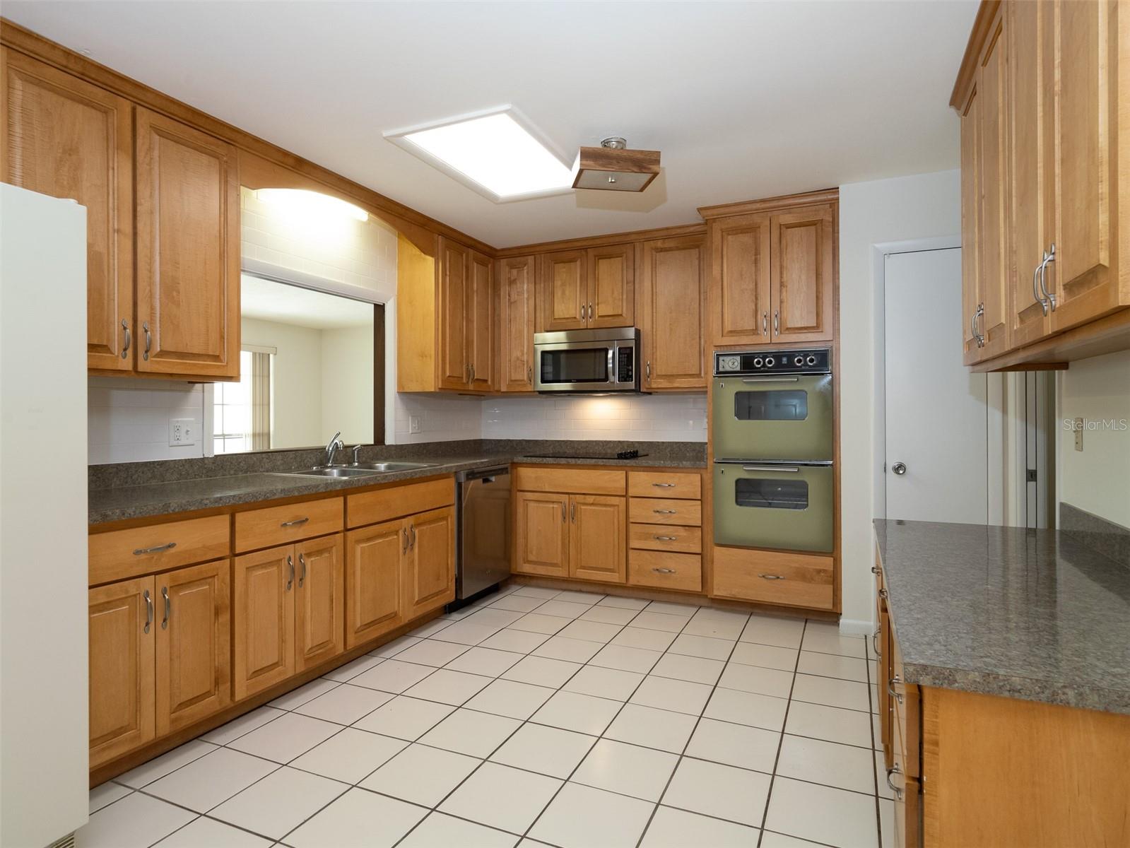 Image 5 of 33 For 3415 27th Terrace