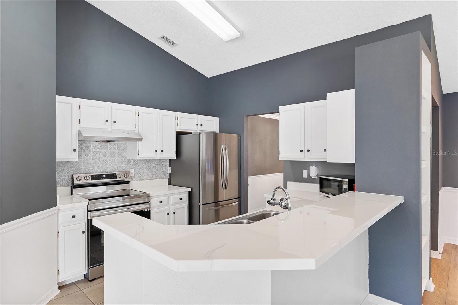 Image 16 of 59 For 6621 81st Street