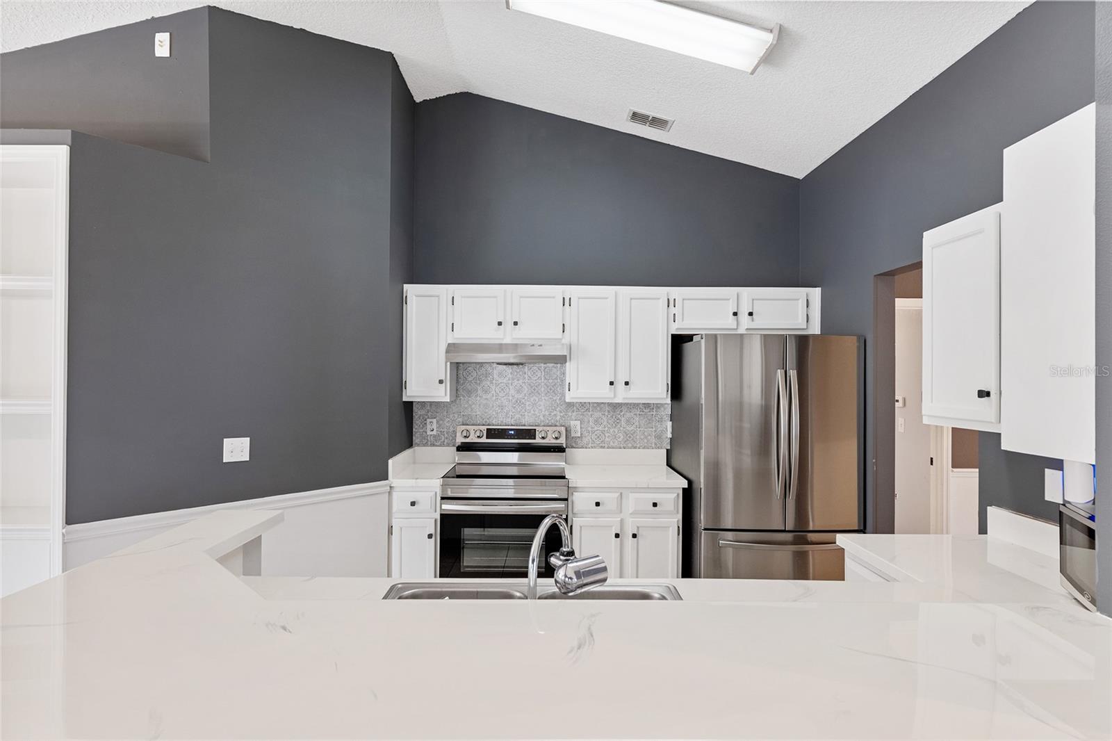 Image 17 of 59 For 6621 81st Street