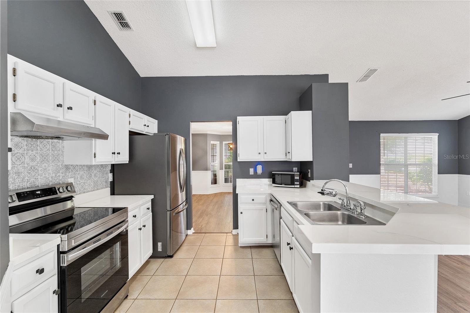 Image 19 of 59 For 6621 81st Street