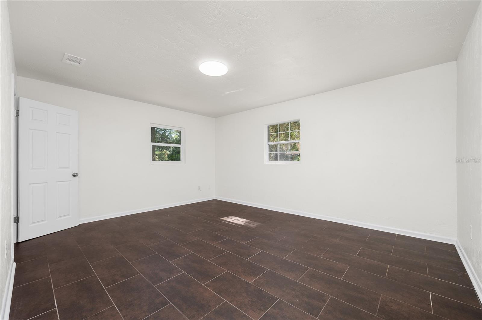 Image 10 of 25 For 2100 50th Street