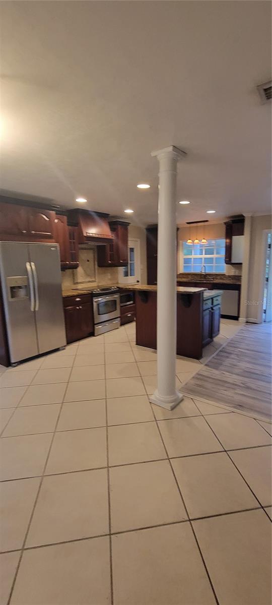 Image 11 of 33 For 3805 50th Street