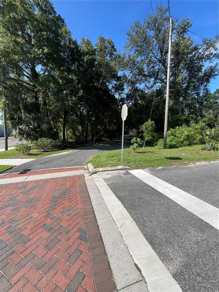 Image 5 of 5 For  Nw 12th Ave  