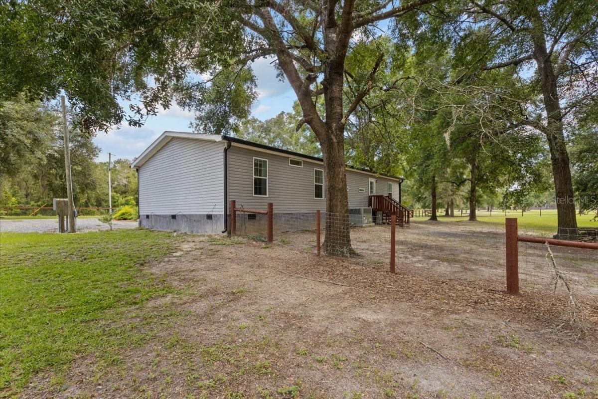 Image 36 of 67 For 211 582nd Avenue