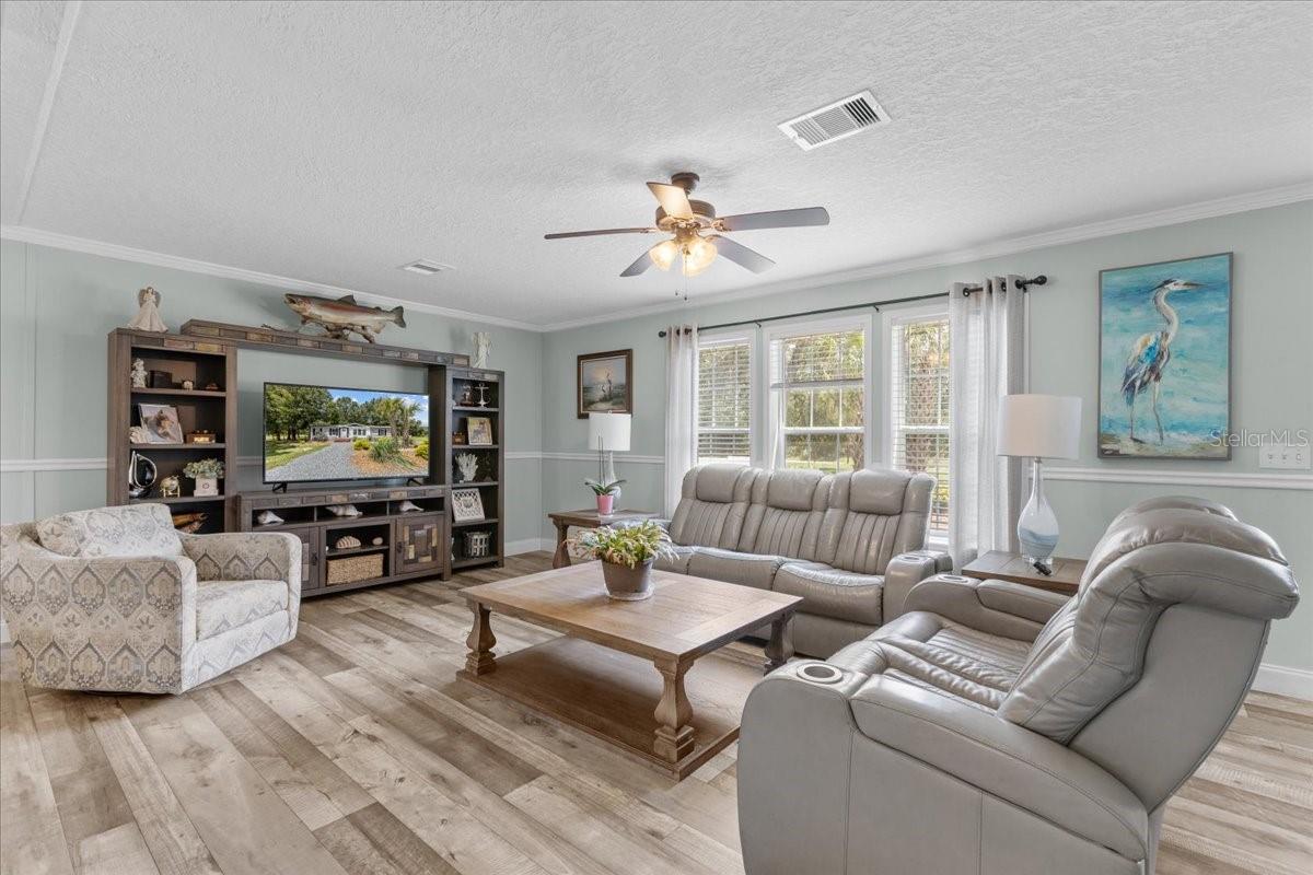 Image 6 of 67 For 211 582nd Avenue